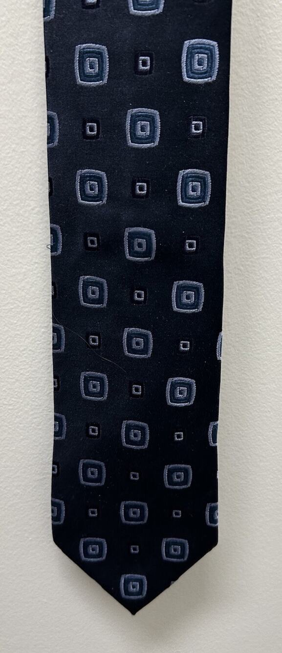 Boss Hugo Boss Men’s Navy Blue Silk Print Tie Worn Once